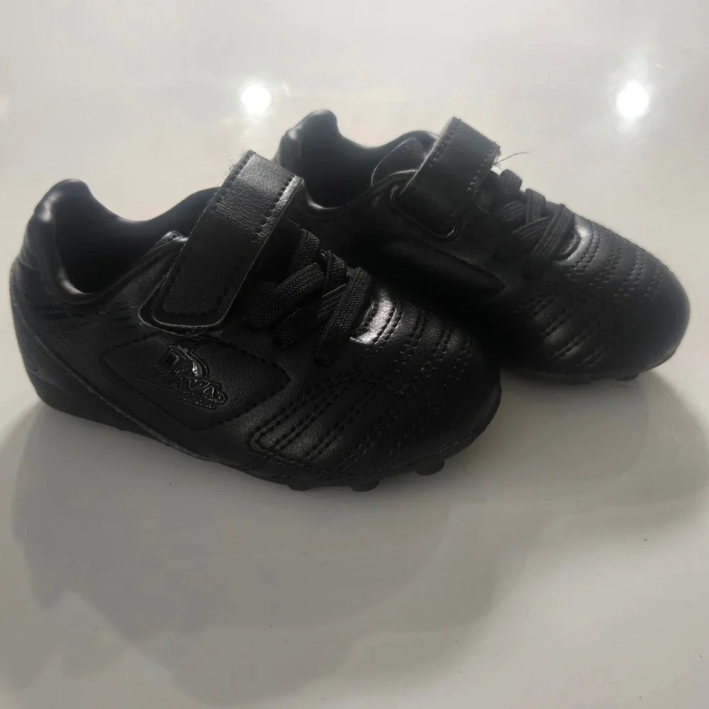Brava Soccer Toddler Racer Cleats Black Molded 174543 Size 5D Kids Shoes
